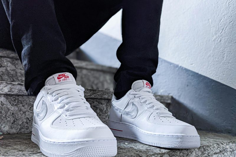 How to Clean White Shoes and Make Them Look New (2025 Guide)