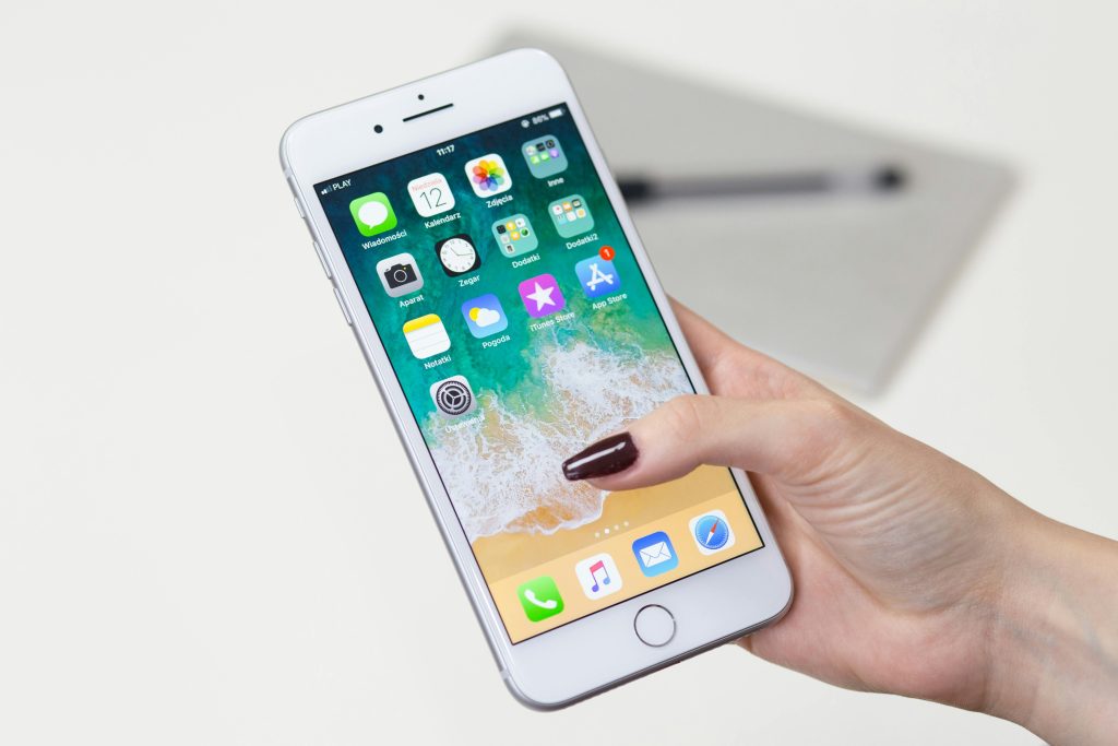 Smartphone charging with cable - How to fix a phone that won’t charge
