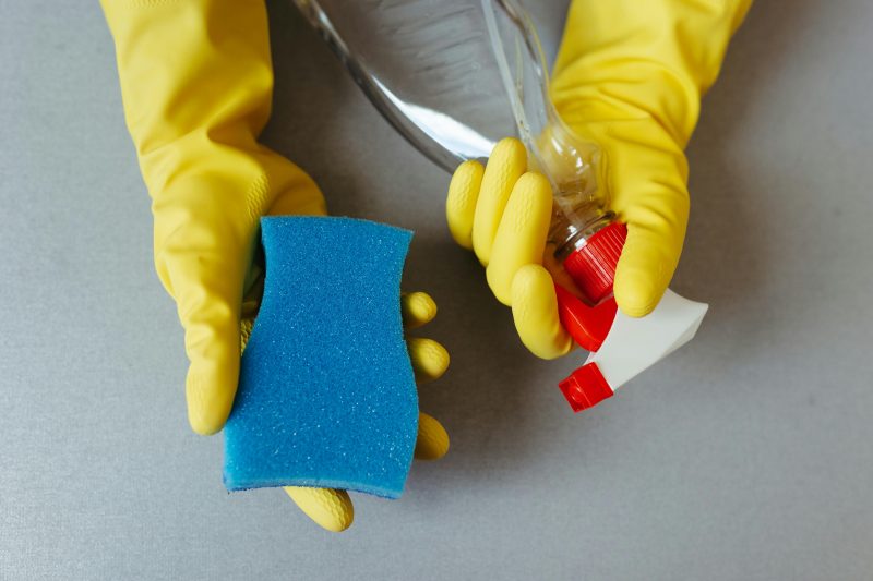 How to Remove Mold from Bathroom Walls Safely and Effectively (2025 DIY Guide)