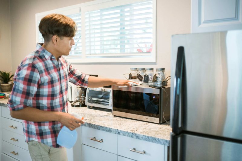 How to Fix a Microwave That’s Not Heating (2025 DIY Repair Guide)