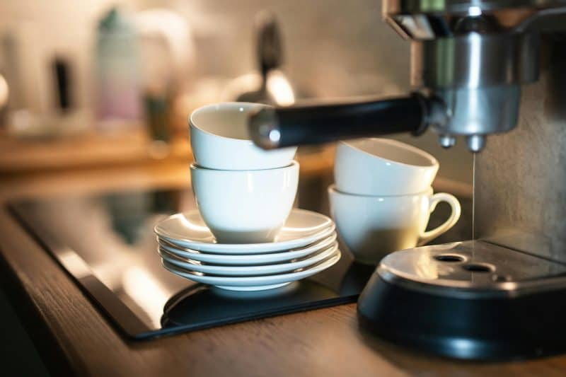 How to Clean a Coffee Maker Without Vinegar (2025 Deep Clean Guide)