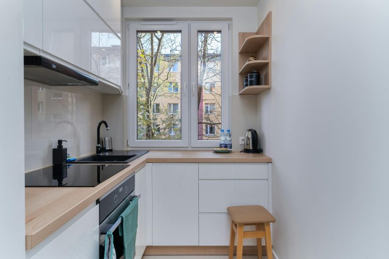 How to Organize a Small Kitchen for Maximum Efficiency