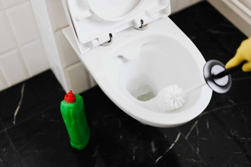How to Unclog a Drain Naturally and Fast (Bathroom & Kitchen)